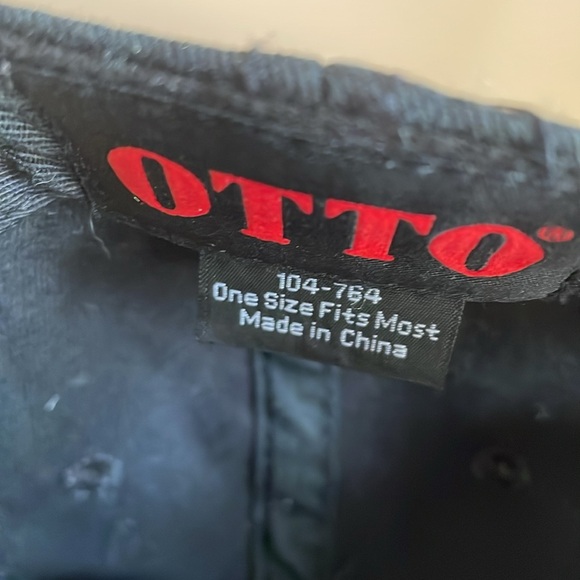 Two Hats - Picture 6 of 9